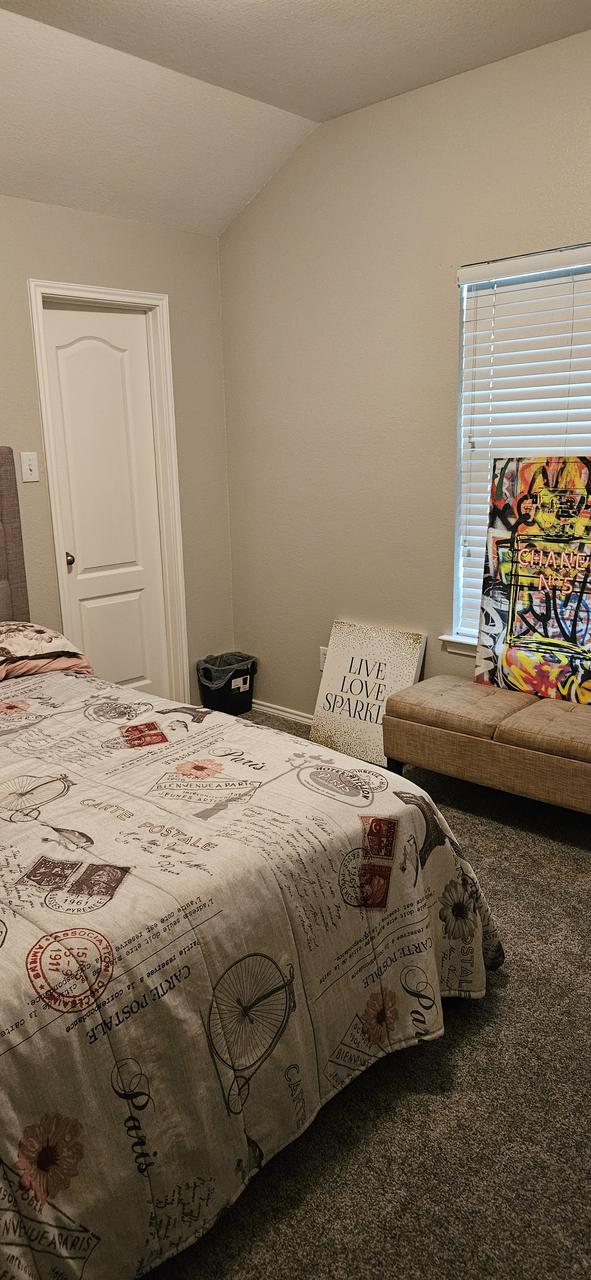 Profile photo 3 of 6