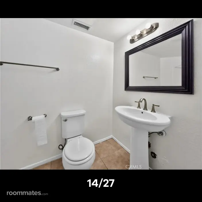 Room for rent in Garden Grove, CA $1100, condo