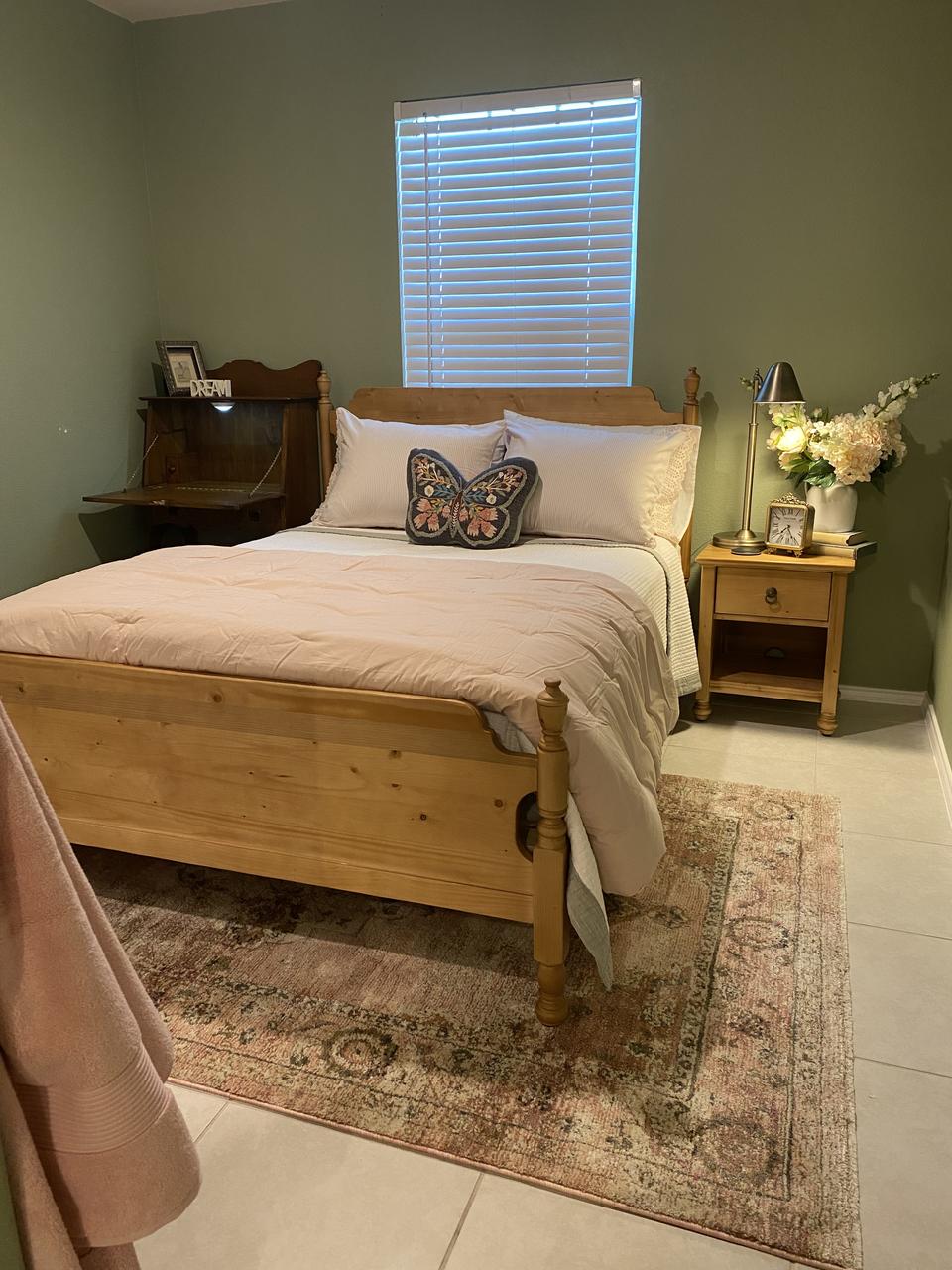 Profile photo 3 of 11