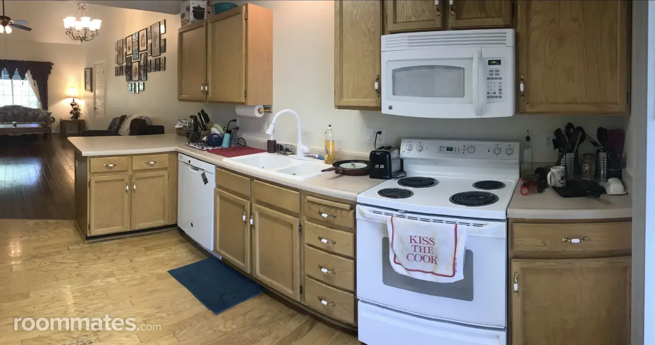 Profile photo 2 of 11