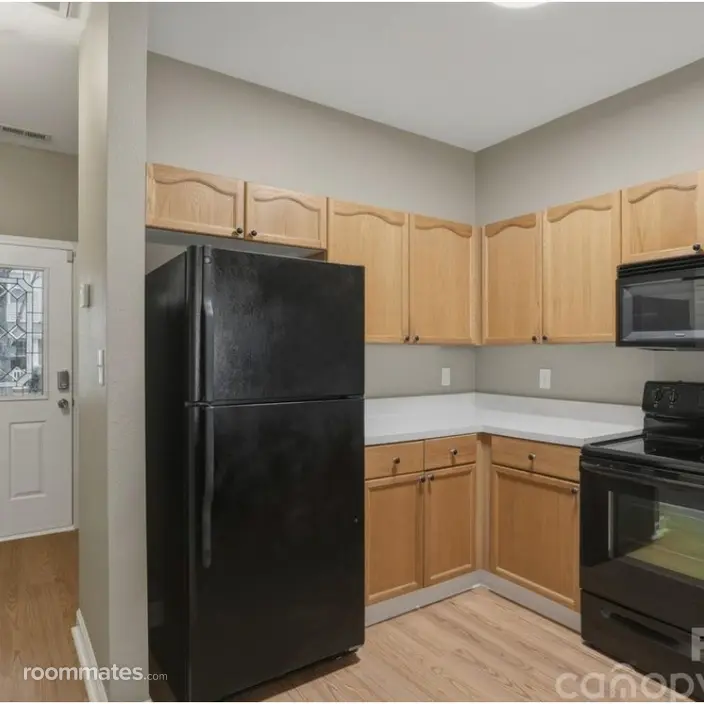 Room for rent in Charlotte, NC $800, townhouse