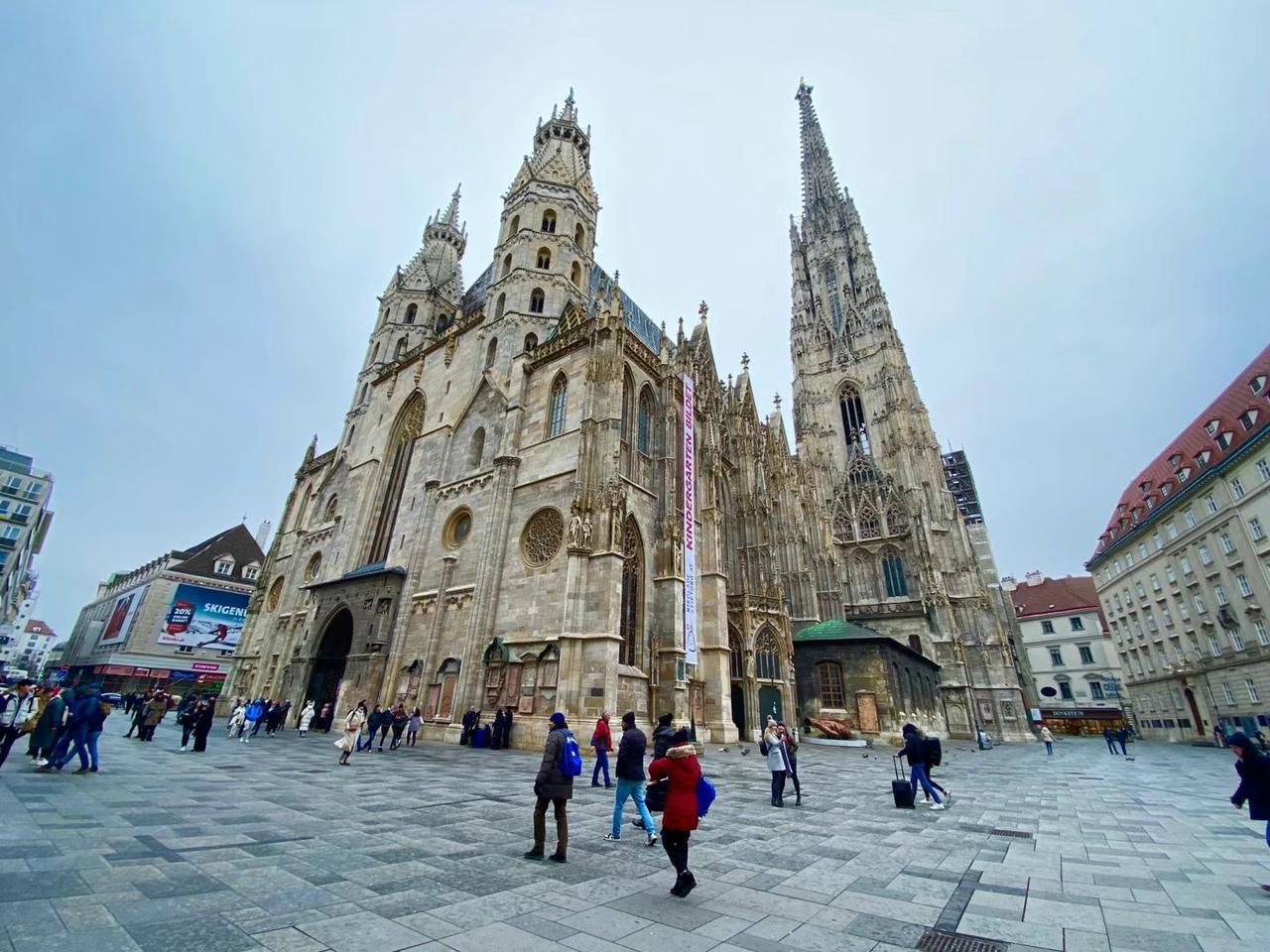 Profile photo 7 of 10