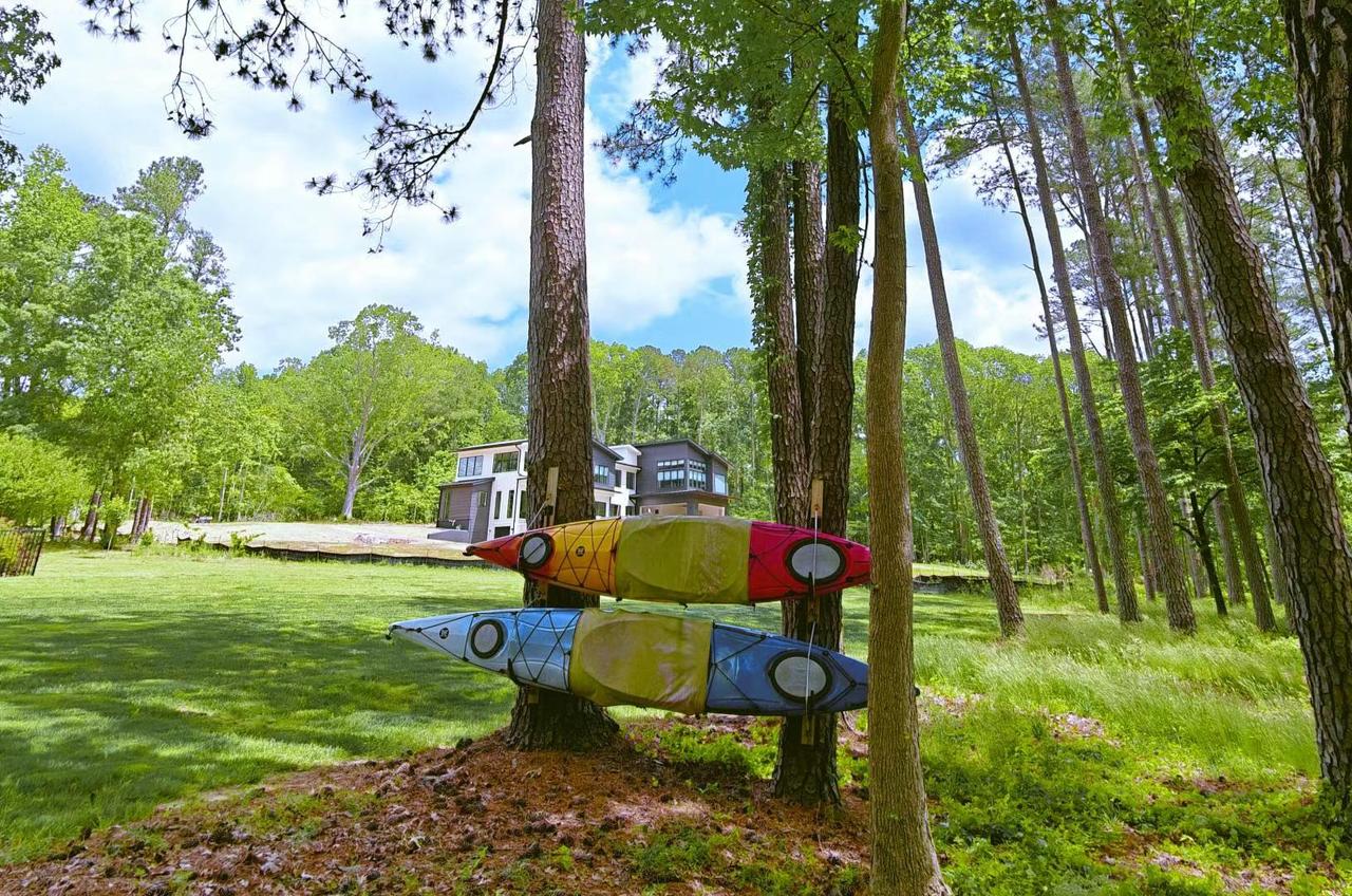 Profile photo 8 of 10