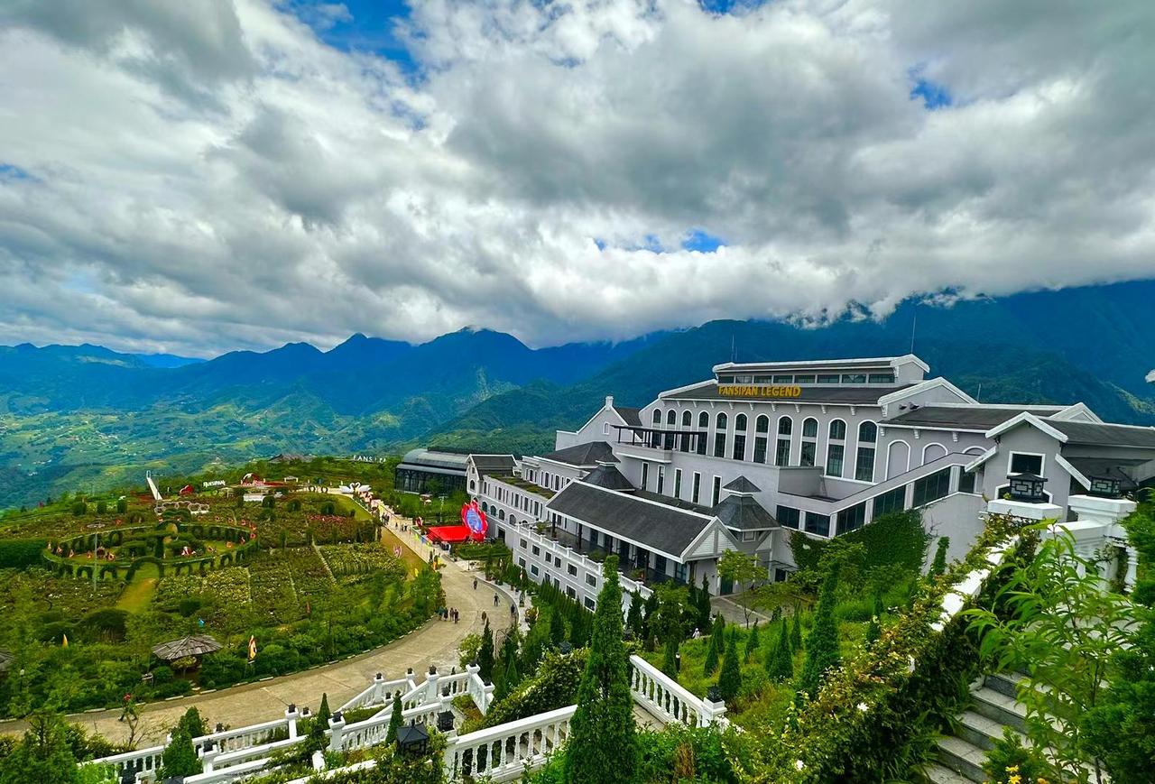 Profile photo 6 of 10