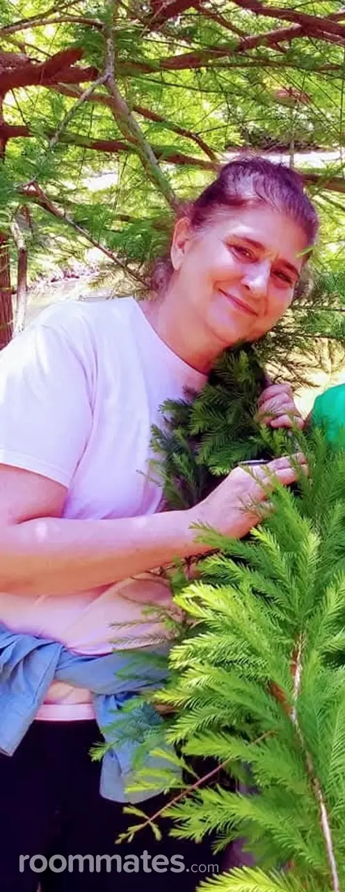 Profile photo 7 of 13