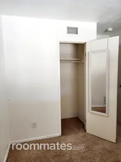 Room for rent in Corona, CA $700, house