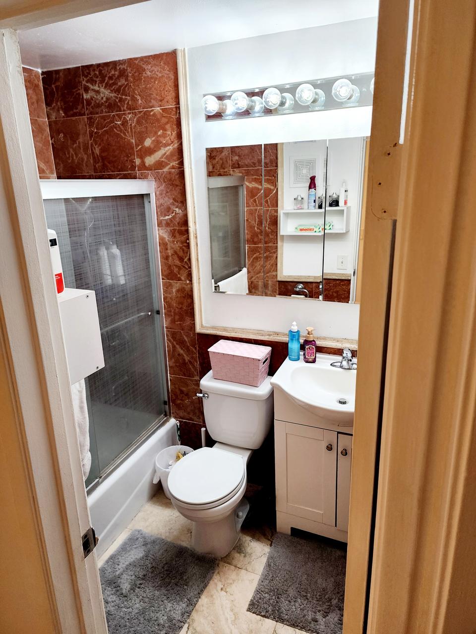 Profile photo 5 of 6