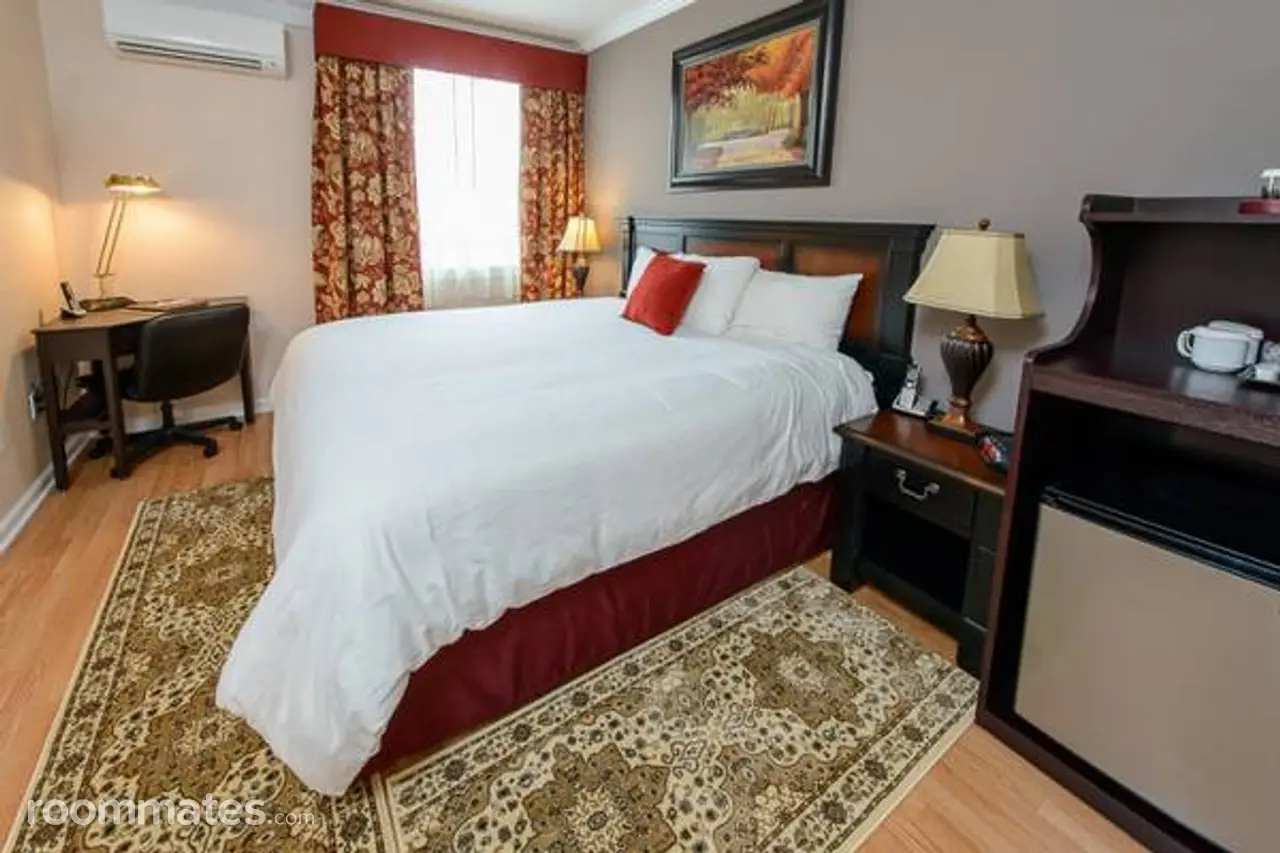 Profile photo 2 of 9