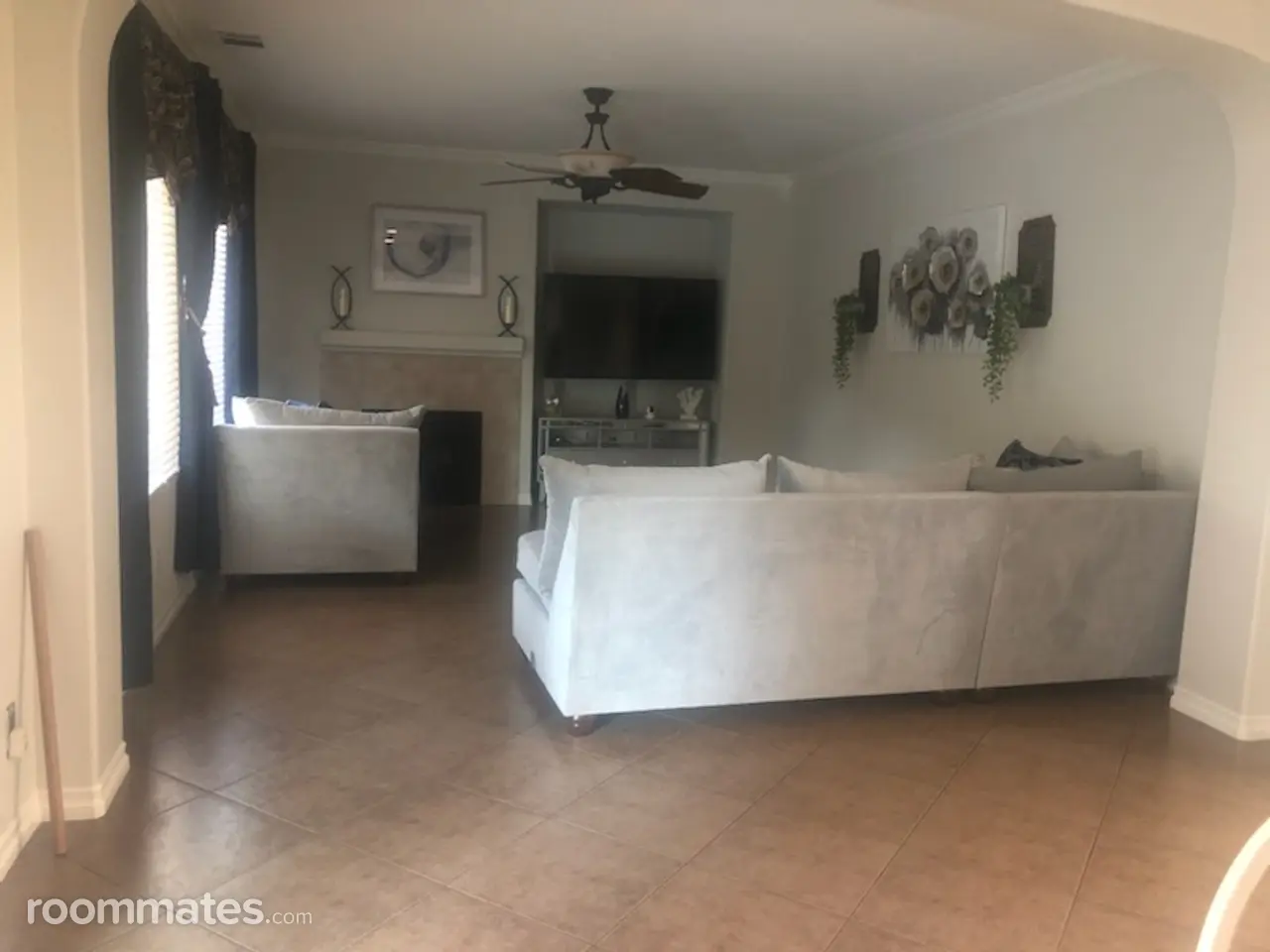 Profile photo 3 of 10