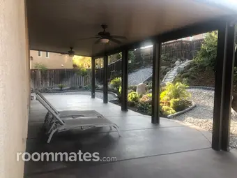 Room for rent in Lake Elsinore, CA $950, house