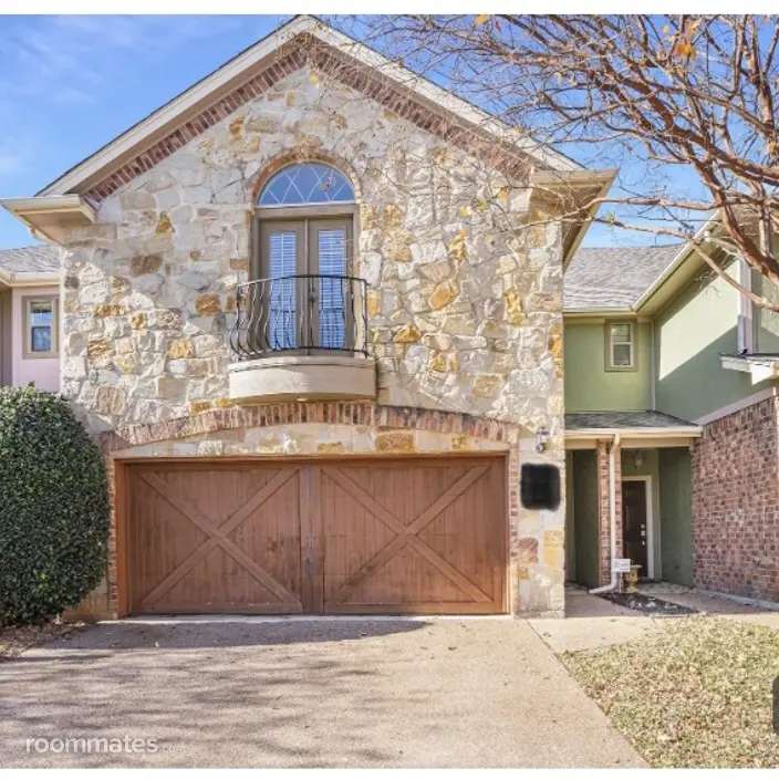 Room for rent in Hurst, TX $1175, townhouse