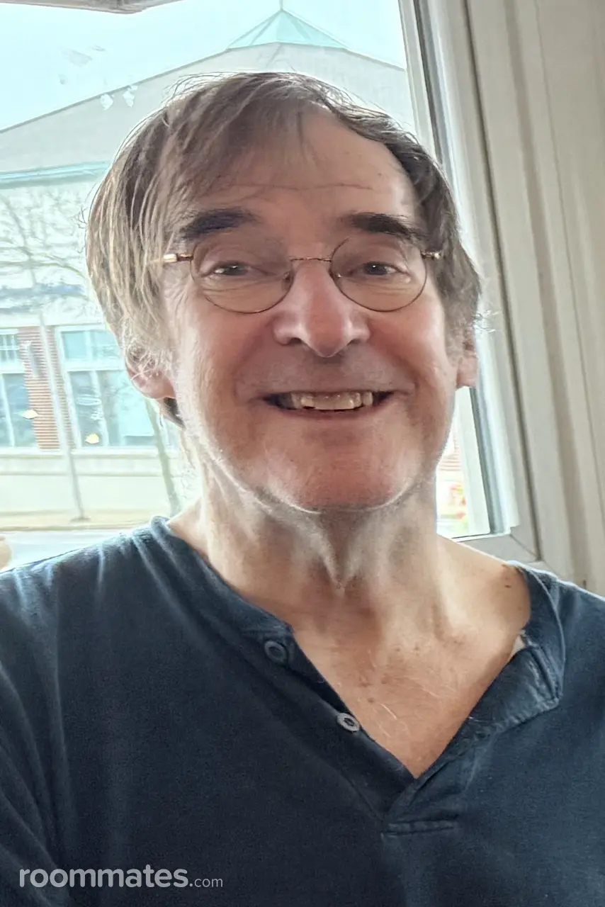 Profile photo 4 of 4