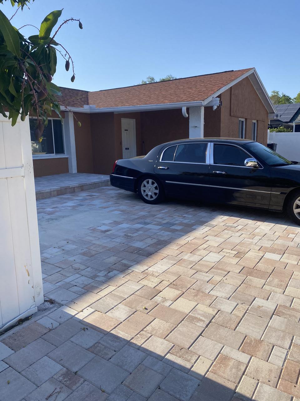 Profile photo 7 of 13