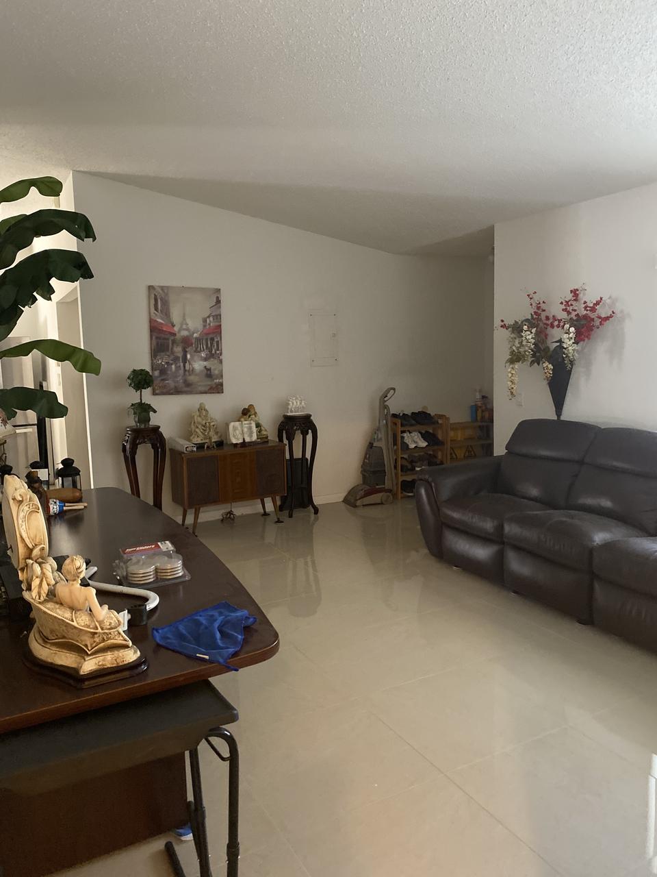 Profile photo 9 of 13