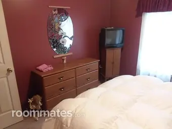 Room for rent in Macomb, MI $850, house