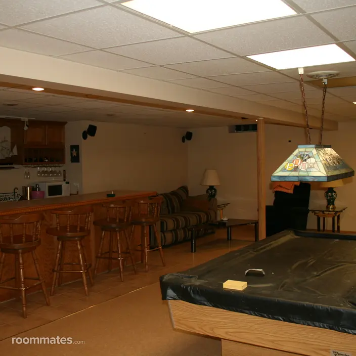 Room for rent in Macomb, MI $800, house