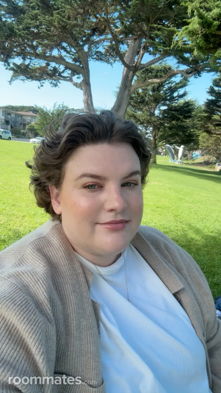 Profile photo 9 of 9