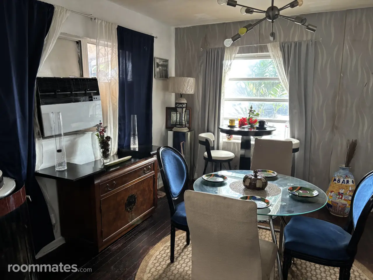 Profile photo 6 of 8