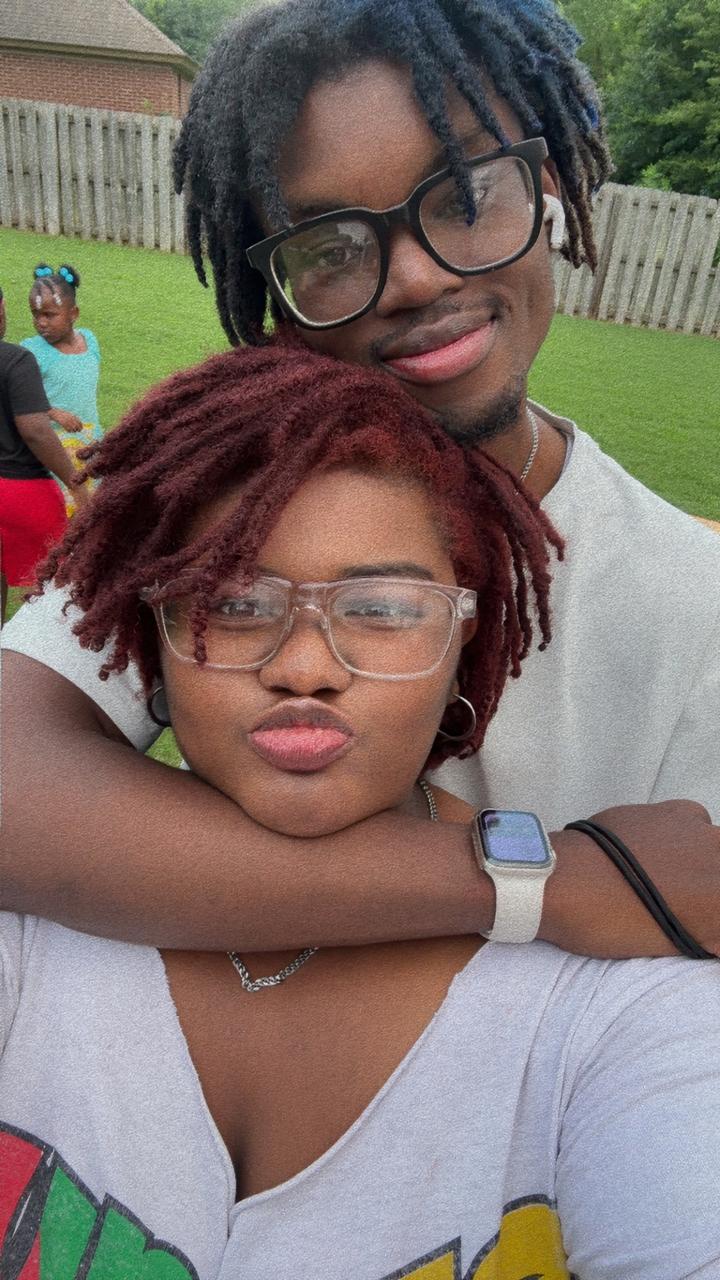 Profile photo 3 of 4