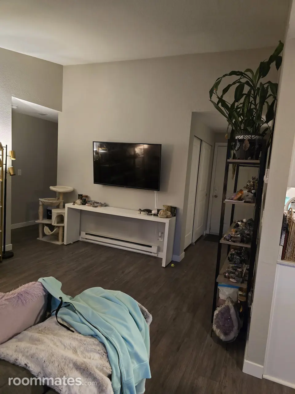 Profile photo 3 of 10