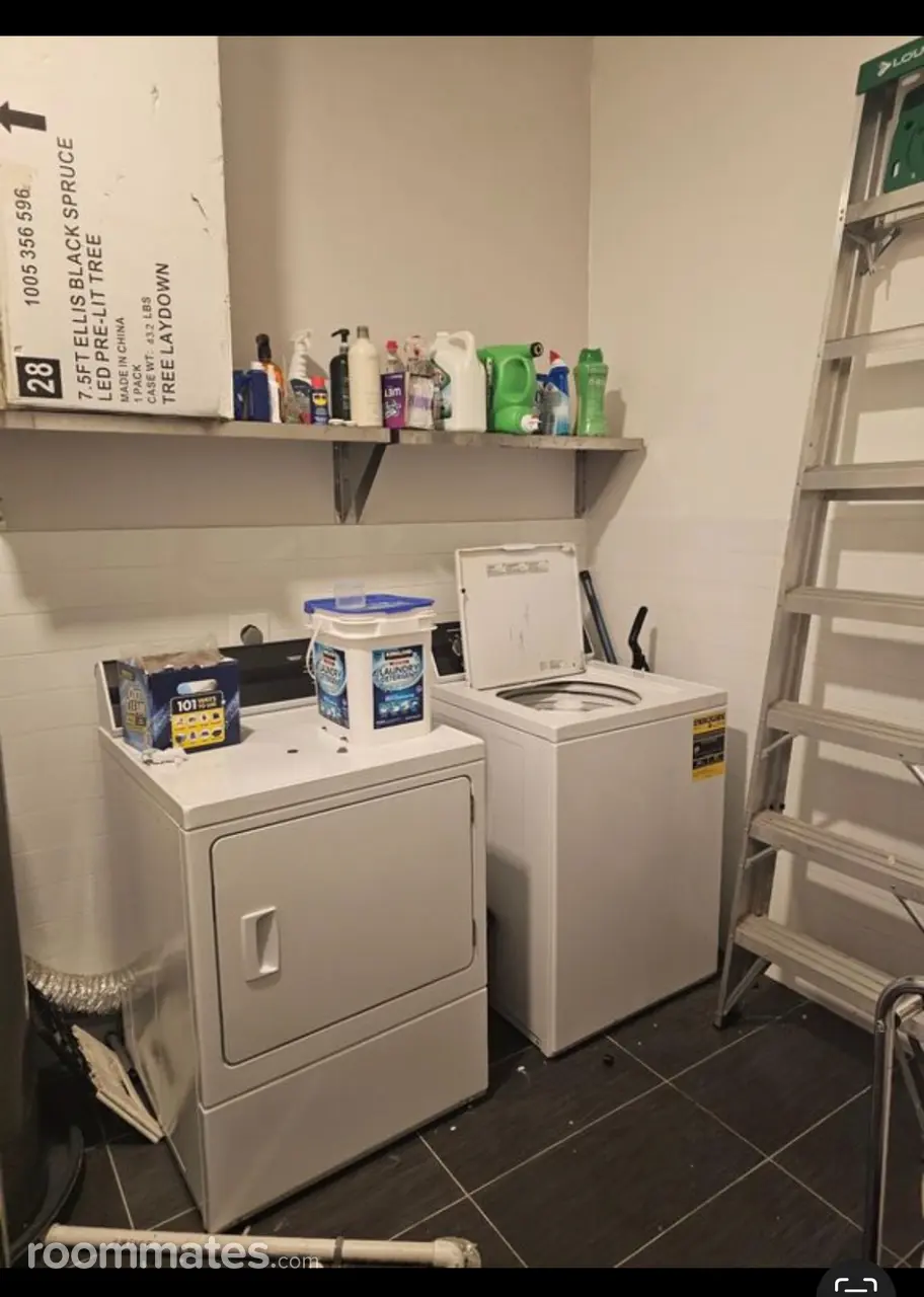 Profile photo 4 of 10