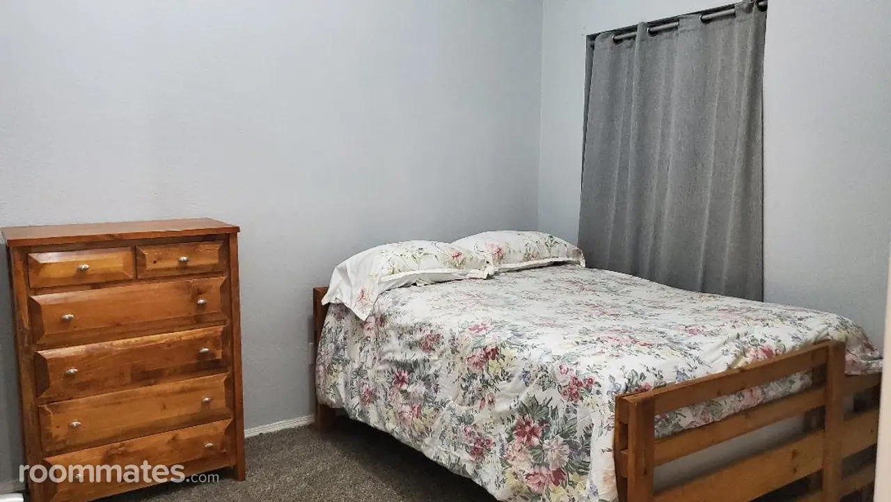 Profile photo 1 of 2