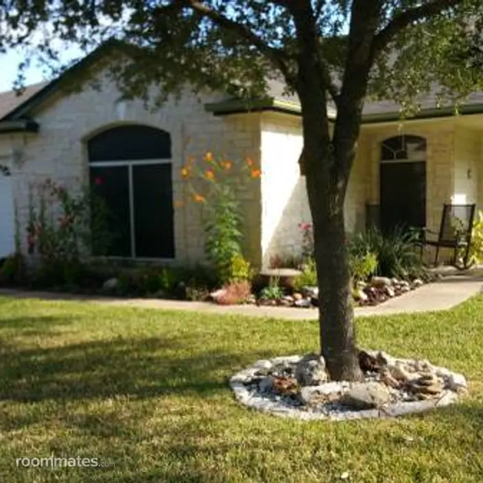 Room for rent in Leander, TX $690, house