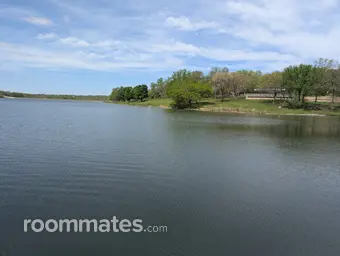 Roommate looking Olathe, KS, $600