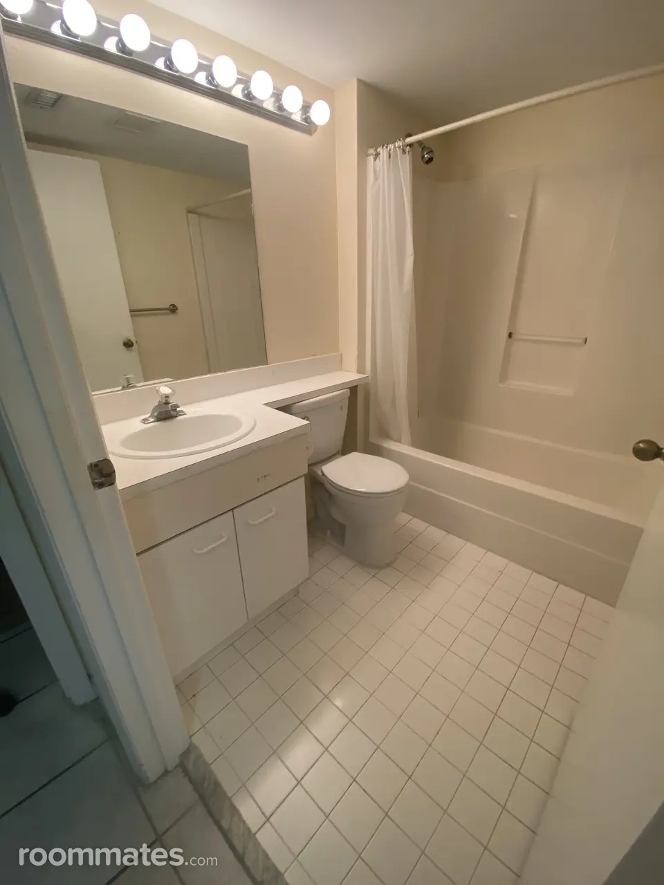 Profile photo 5 of 11