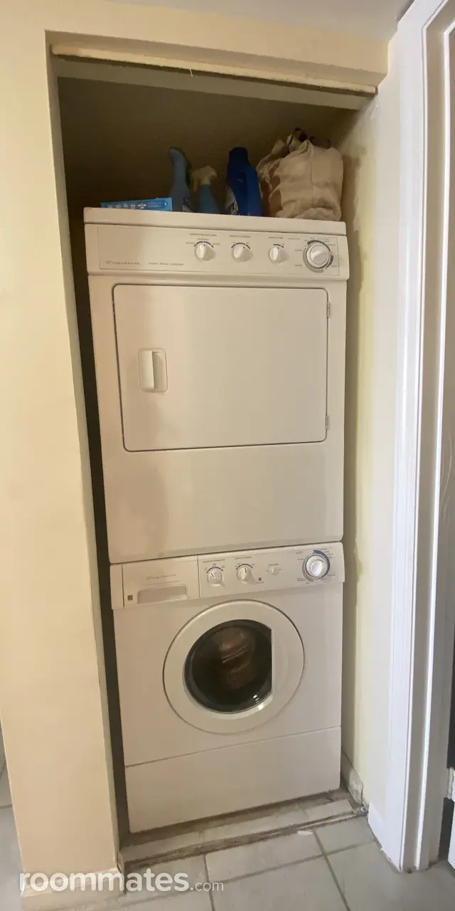 Profile photo 4 of 11