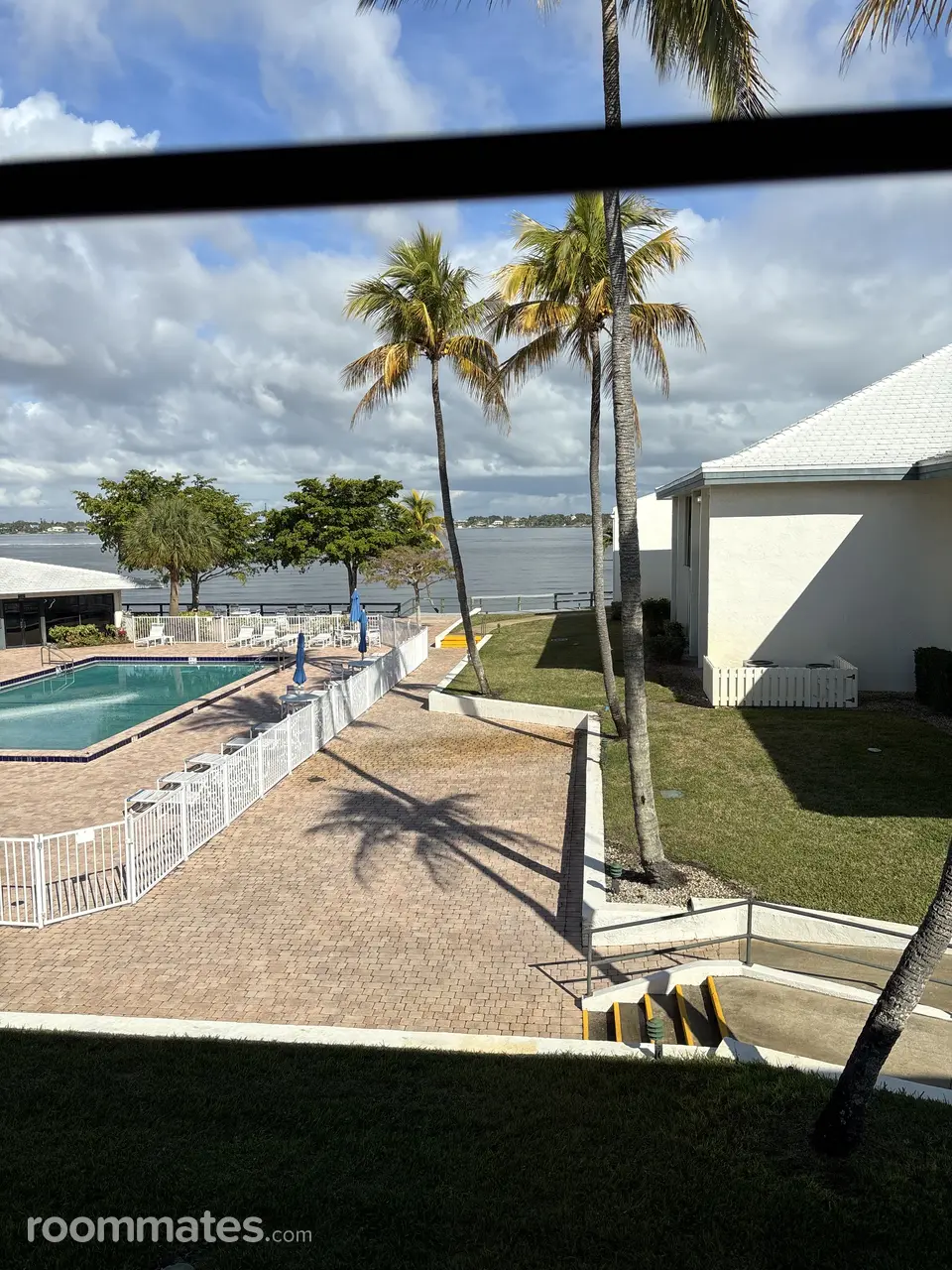 Profile photo 12 of 14