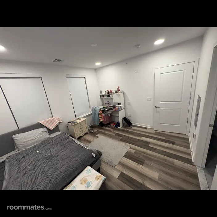 Room for rent in Hillsborough, NJ $1500, house