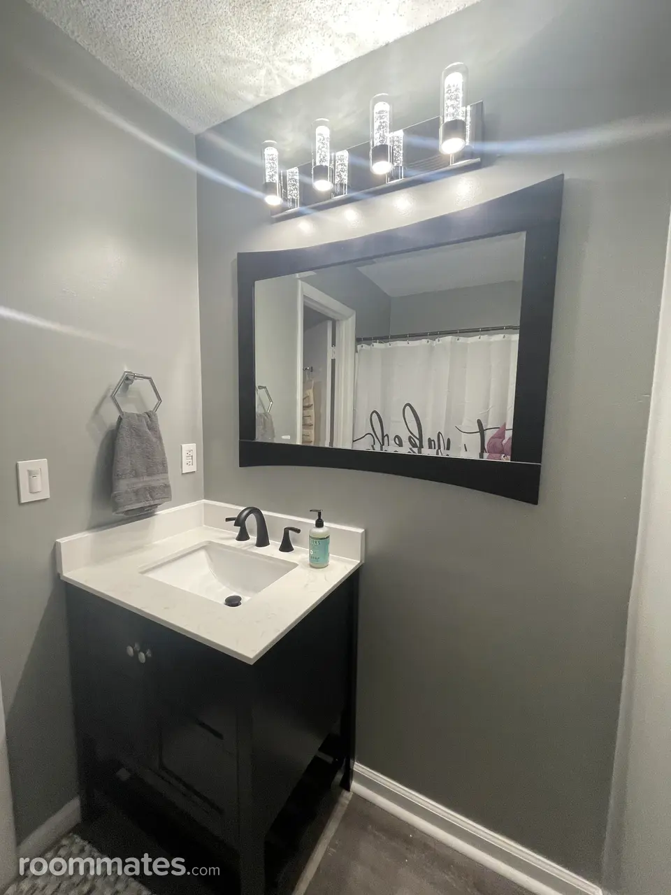 Profile photo 6 of 15