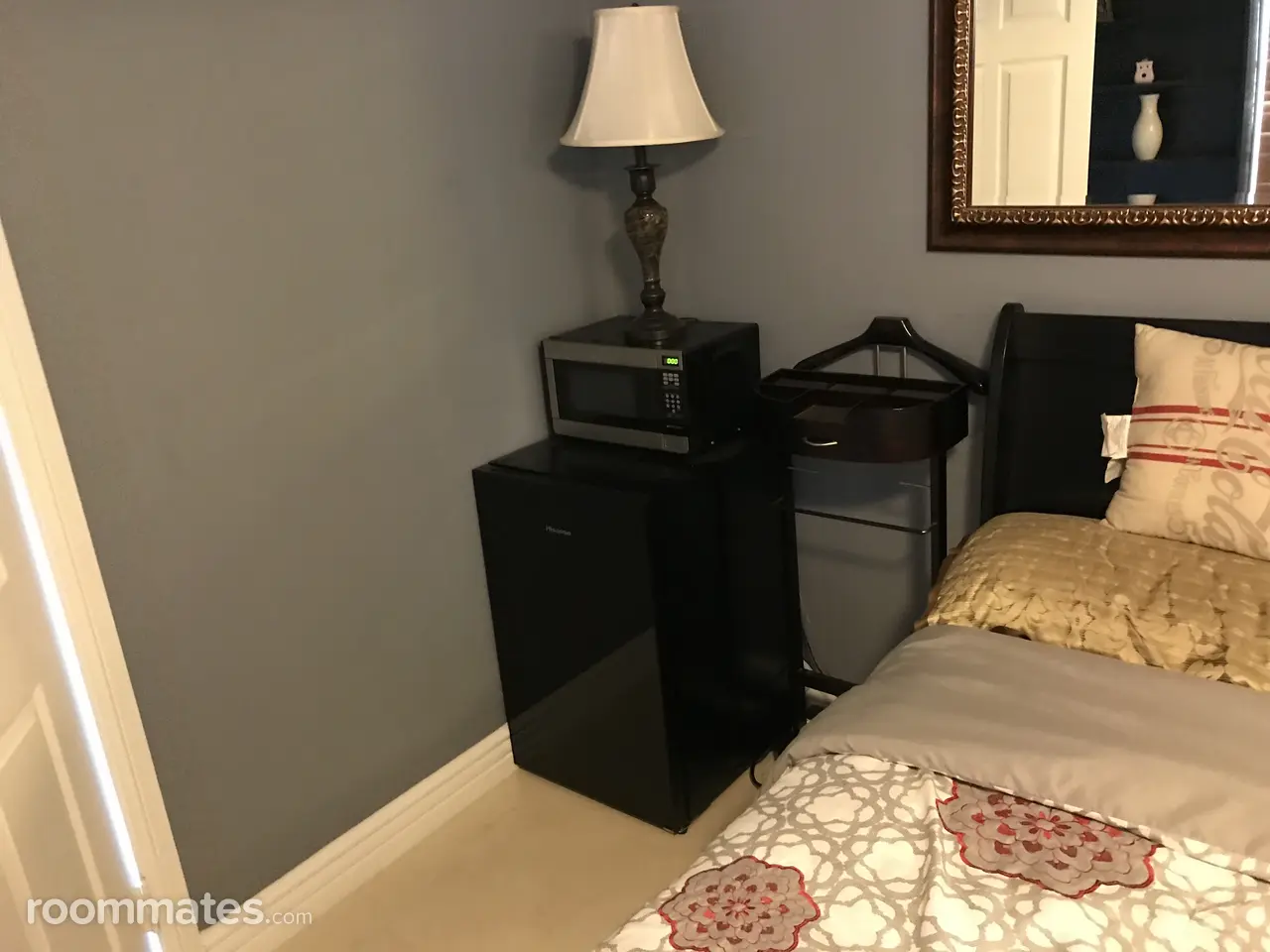 Profile photo 3 of 7