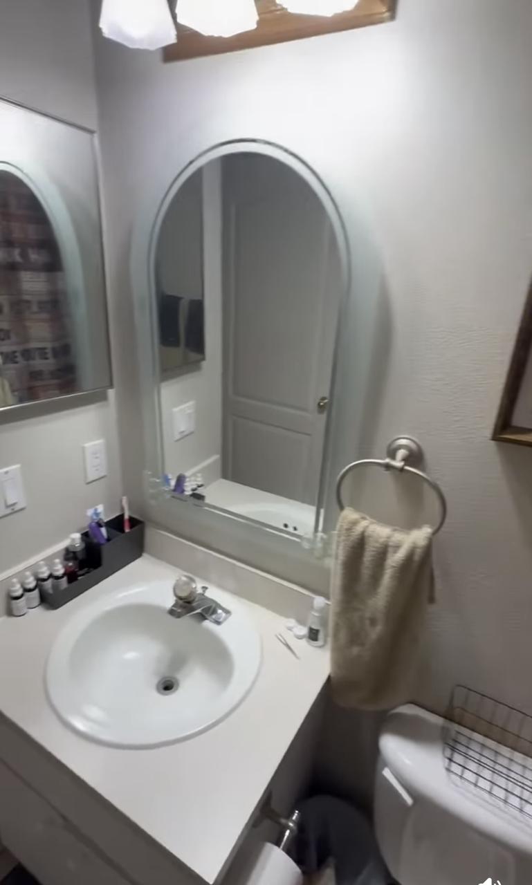 Profile photo 7 of 9