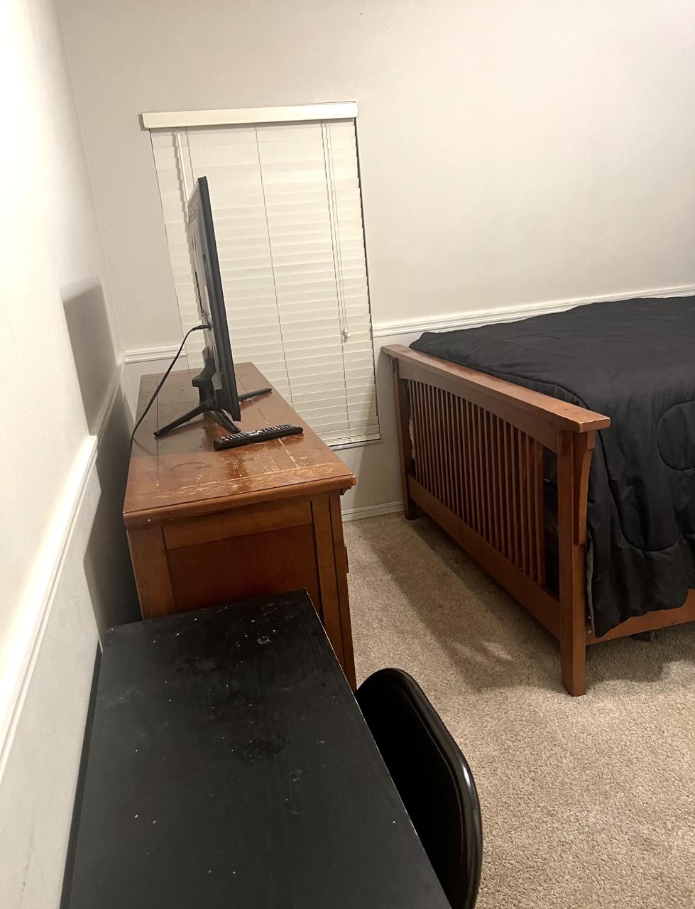 Profile photo 3 of 9