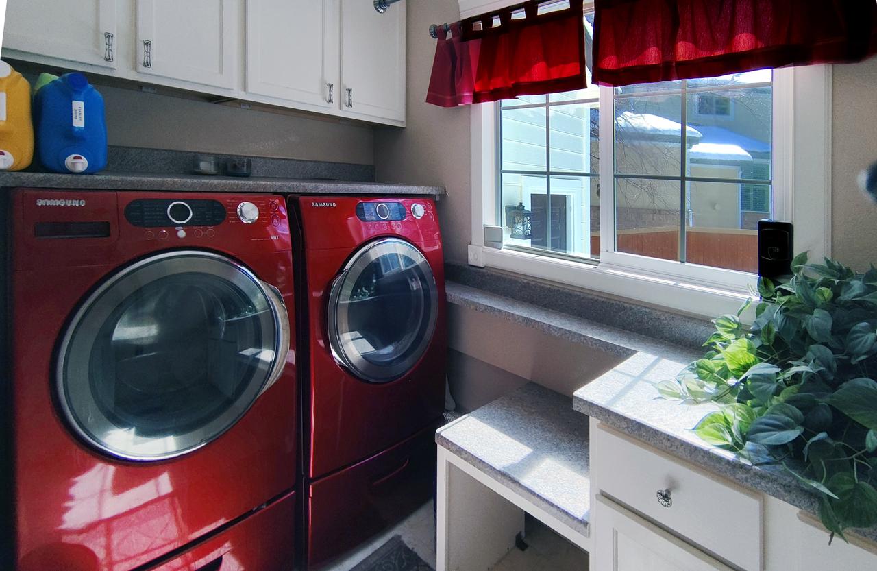 Profile photo 9 of 21