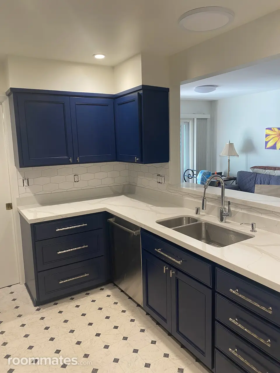 Profile photo 7 of 9