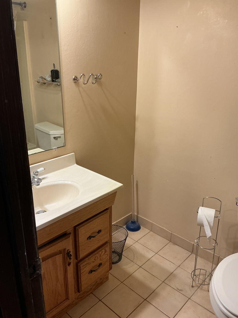 Profile photo 3 of 8