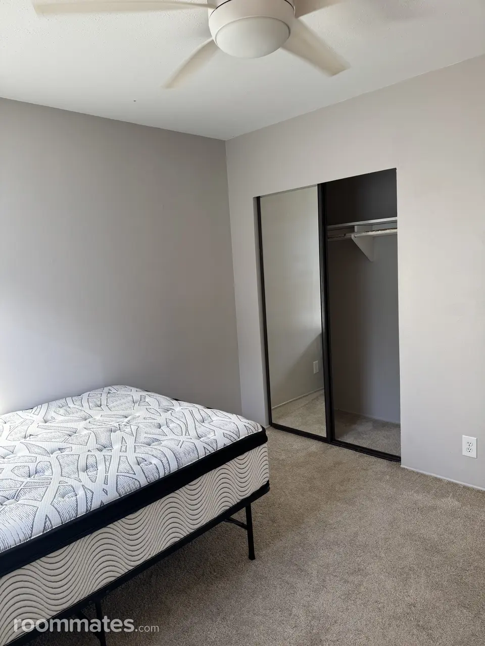 Profile photo 3 of 8