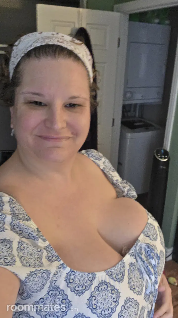 Profile photo 1 of 6