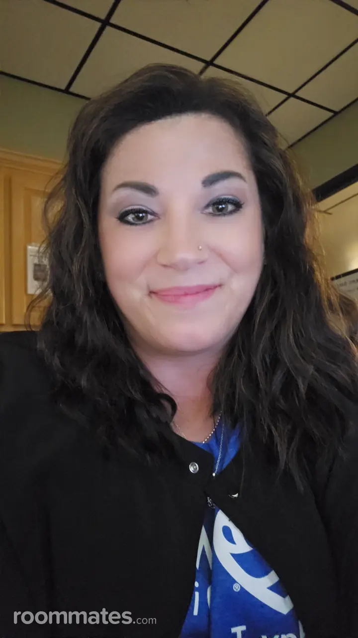 Profile photo 1 of 4