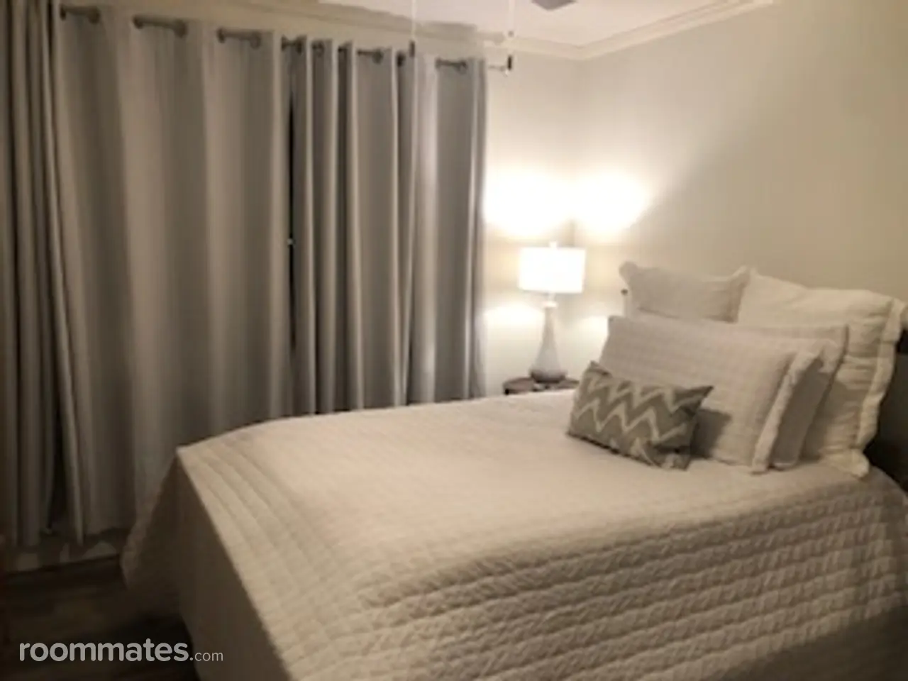 Profile photo 8 of 10