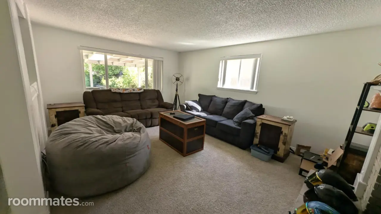 Profile photo 4 of 5