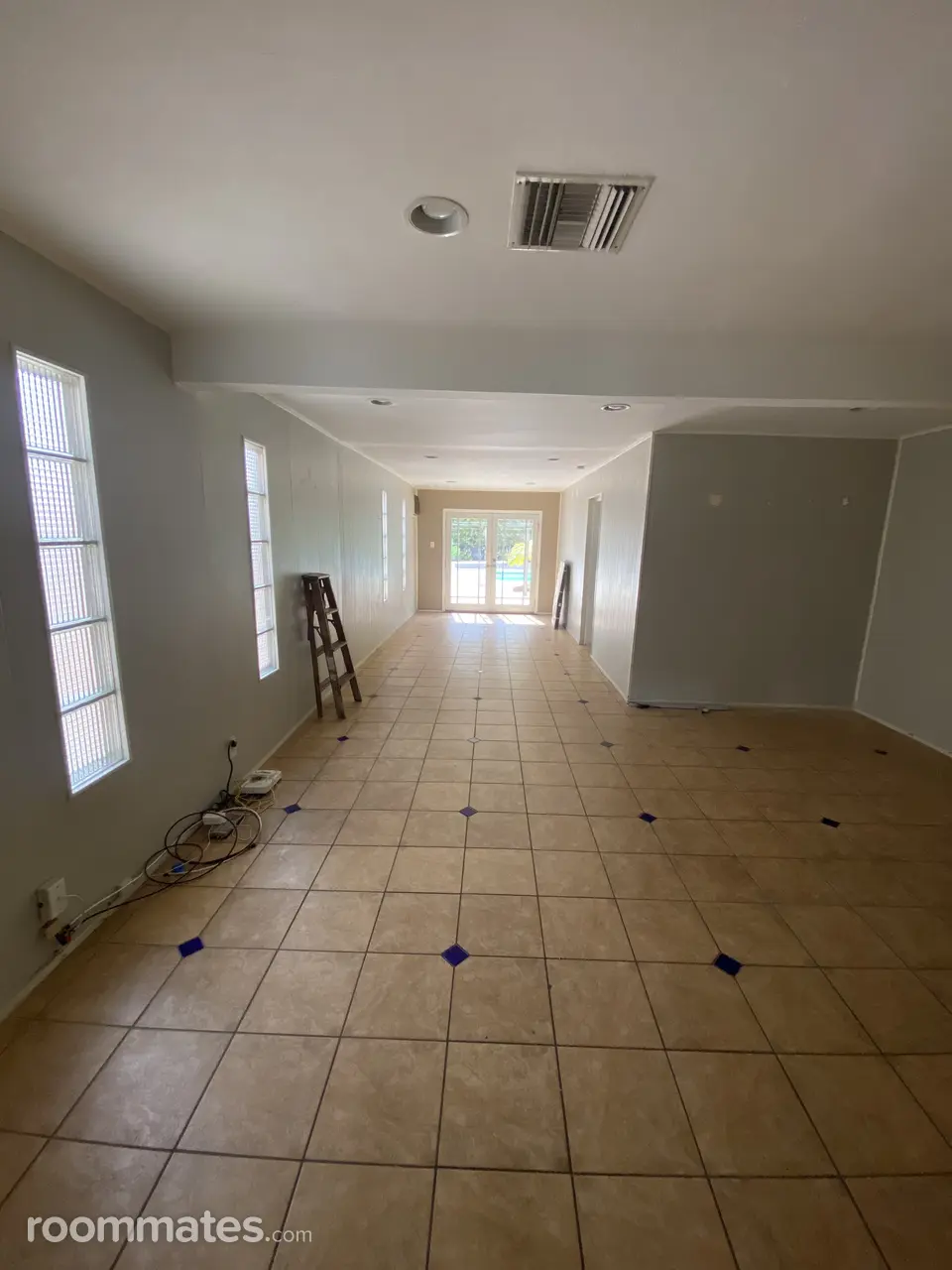 Profile photo 3 of 8