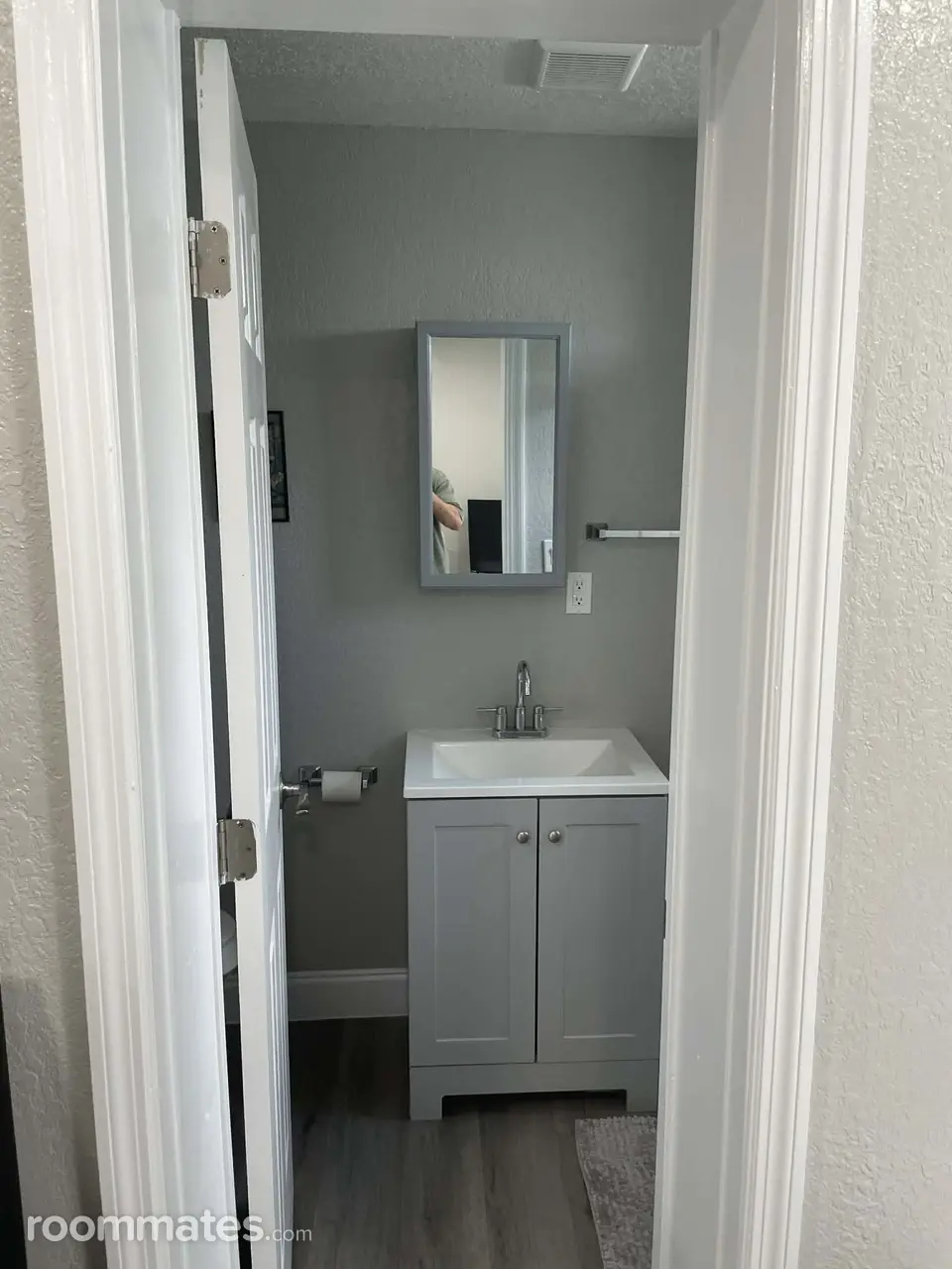 Profile photo 4 of 9