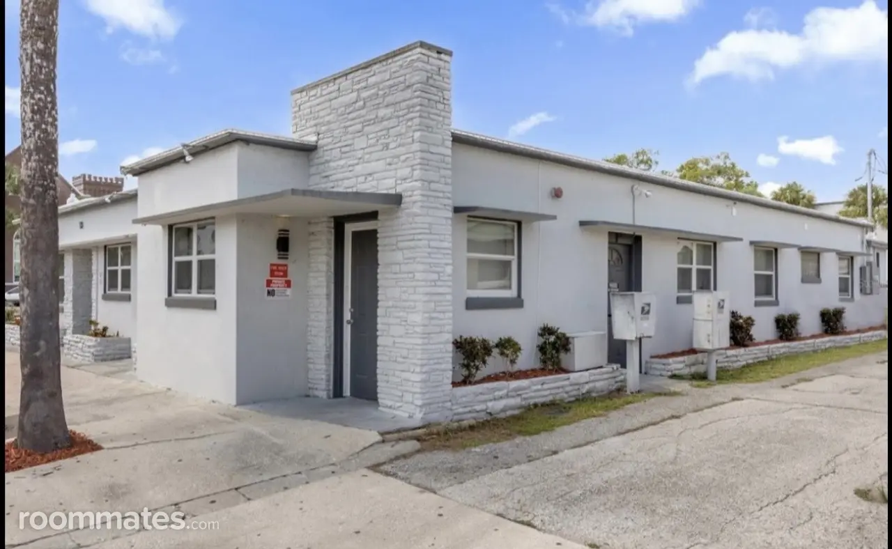 Profile photo 6 of 9