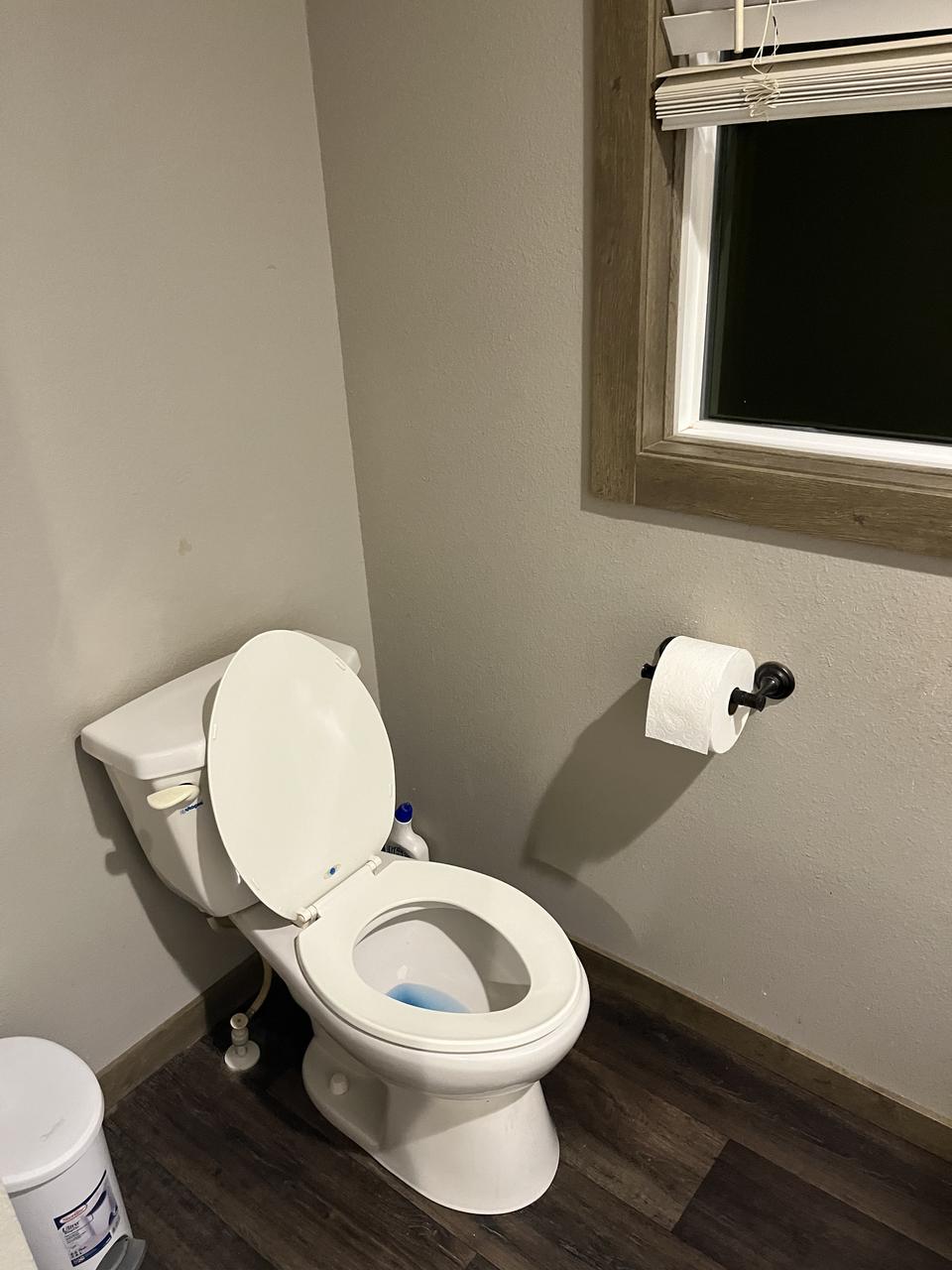 Profile photo 3 of 8