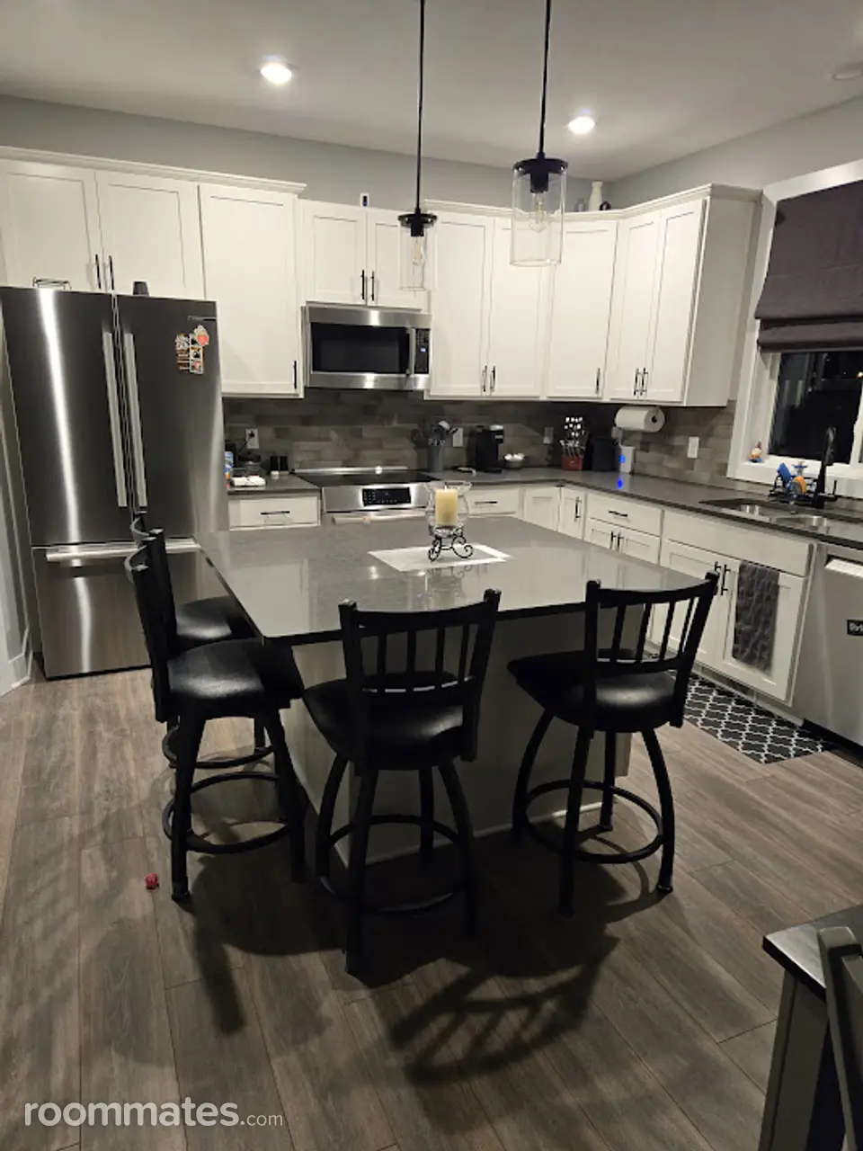 Profile photo 8 of 9