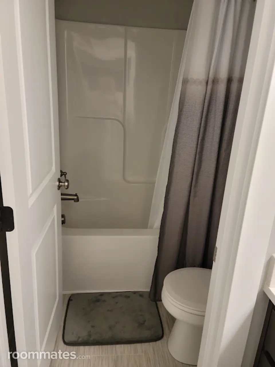 Profile photo 4 of 9